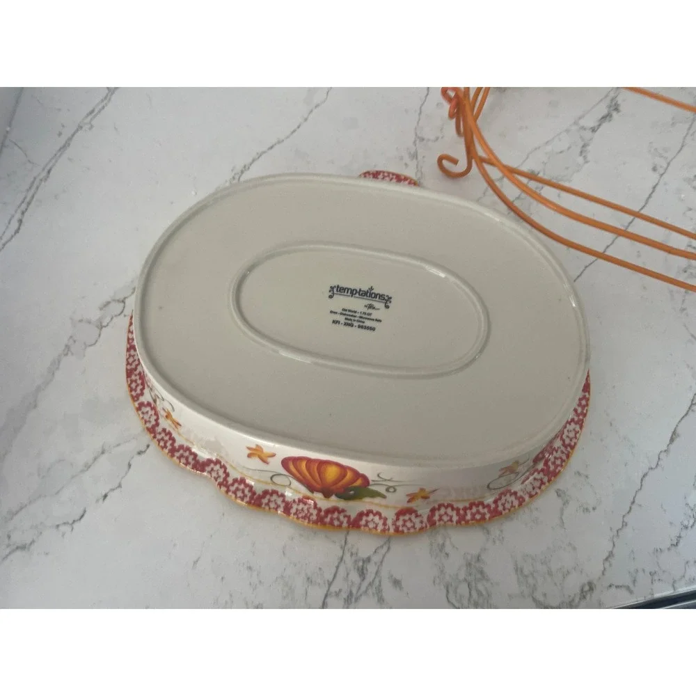 Temp-tations Old World Pumpkin Pie Plate with Rack 1.75 Qt Ceramic Baker NIB